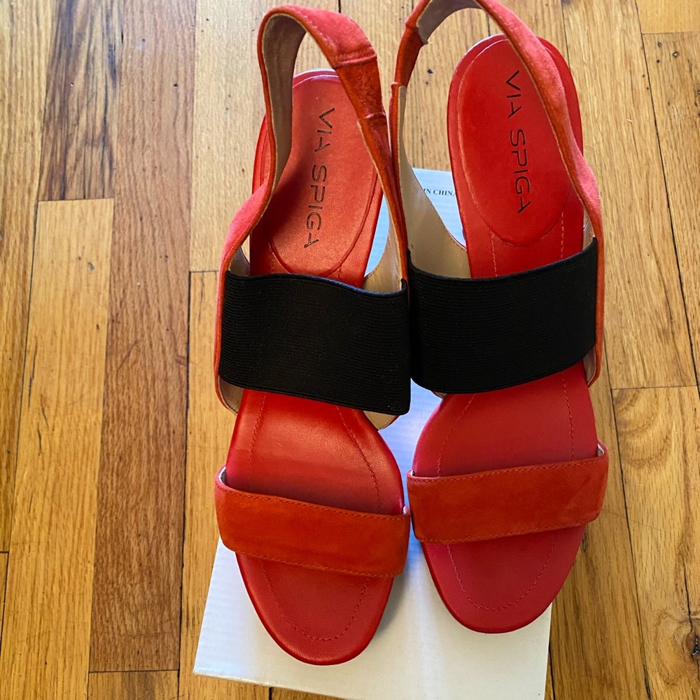 Via Spiga red and black heels size 8 1/2 never worn